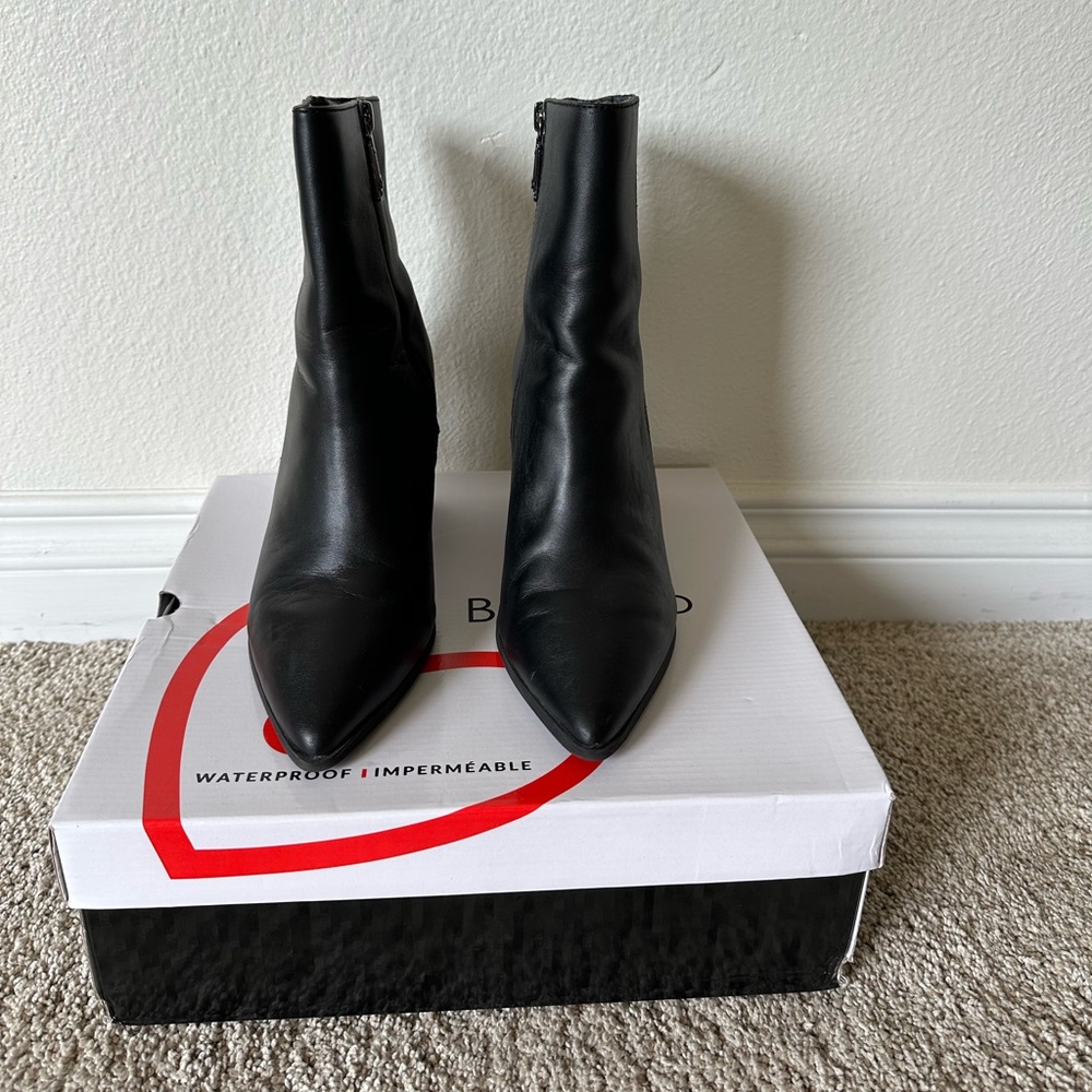 Black Leather Blondo Indi Waterproof Bootie - Picture 5 of 9